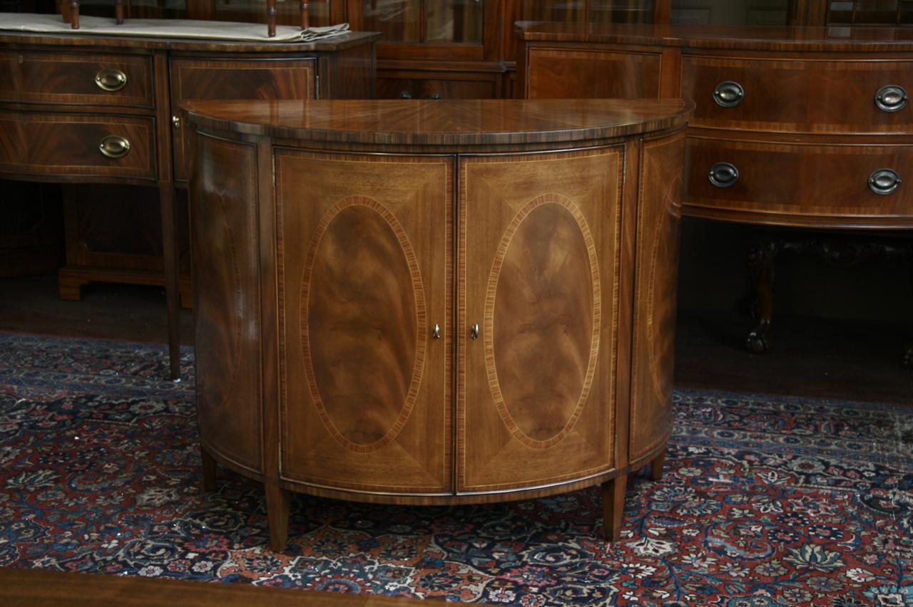 Demilune Cabinet High End
