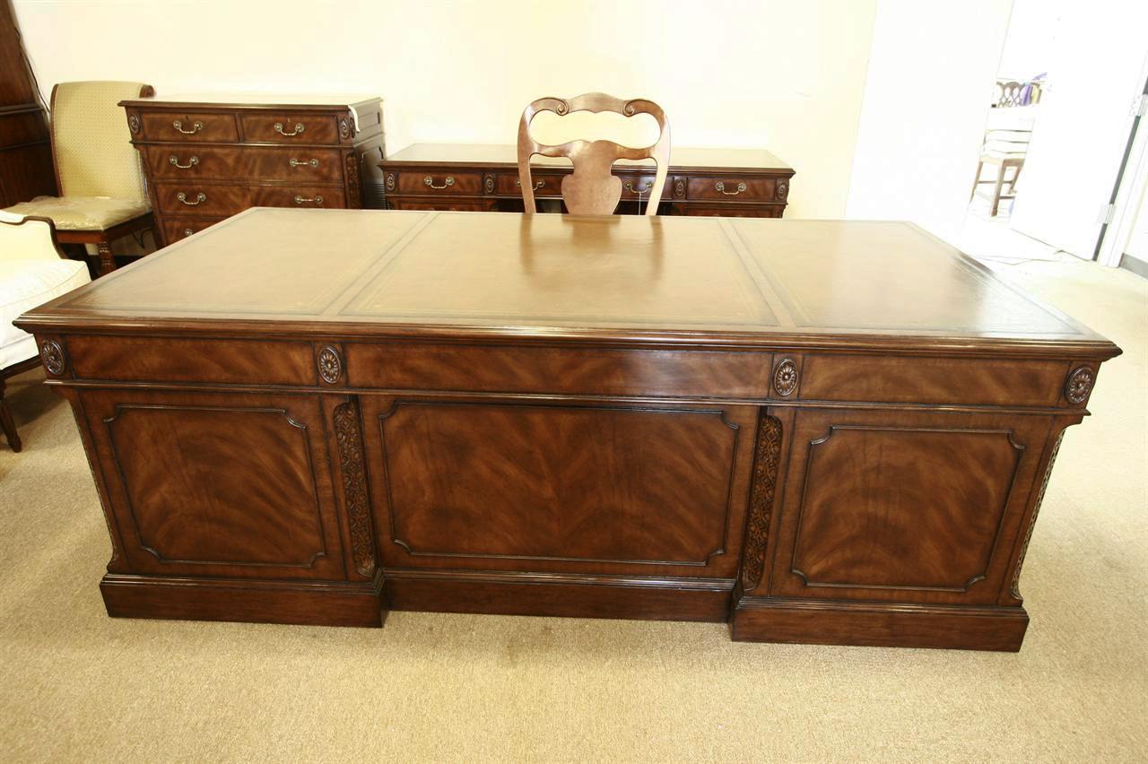 https://www.antiquepurveyor.com/productimages/executive-leather-top-desk-larger-traditional-office-furniture-12466.jpg