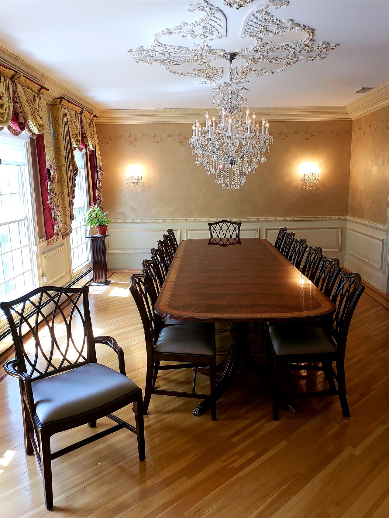 Mahogany Chippendale Chairs for Elegant Formal Dining Rooms