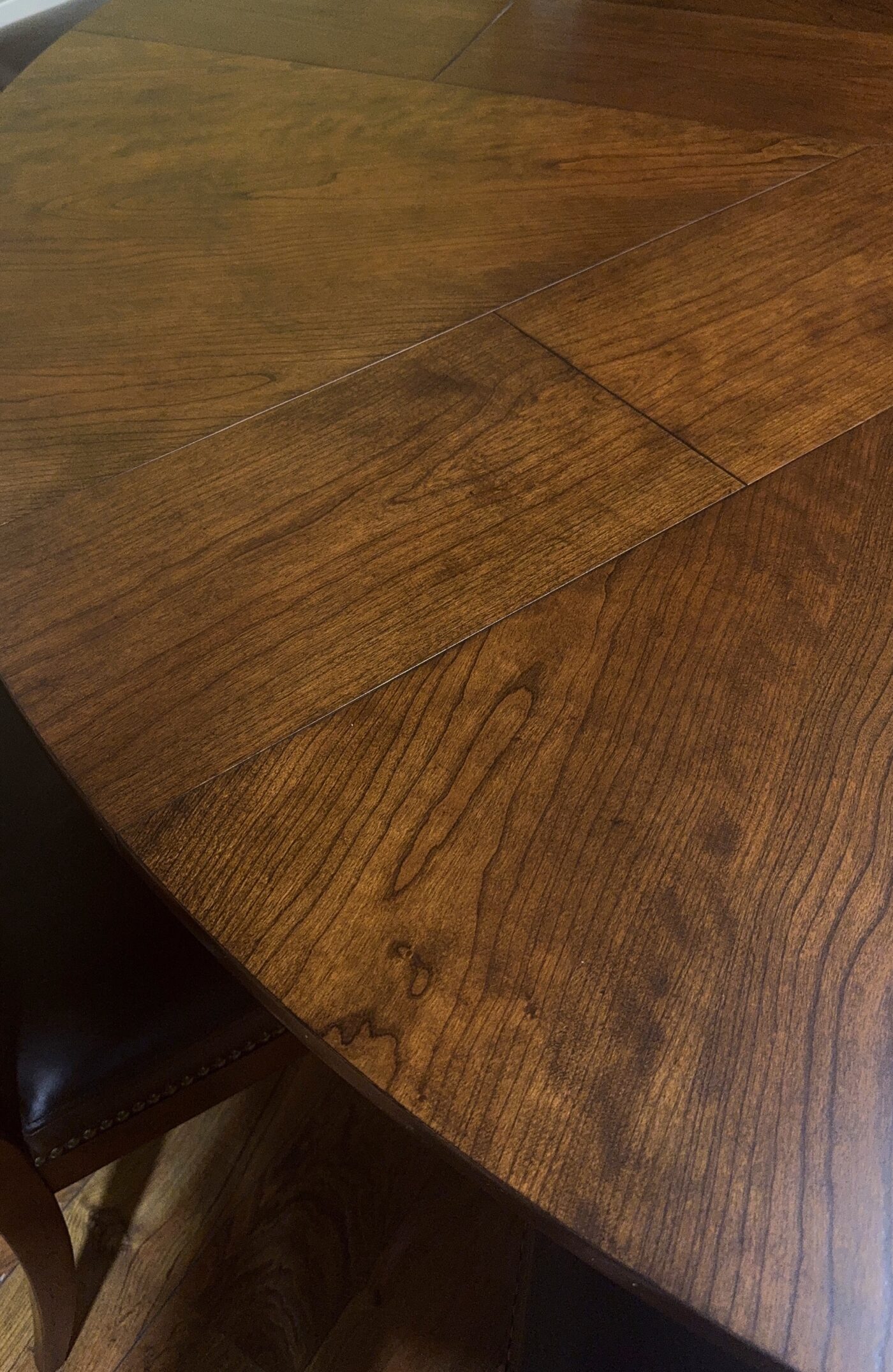Cherry Jupe Table, 64-84 inch Round Jupe Table - Image 5