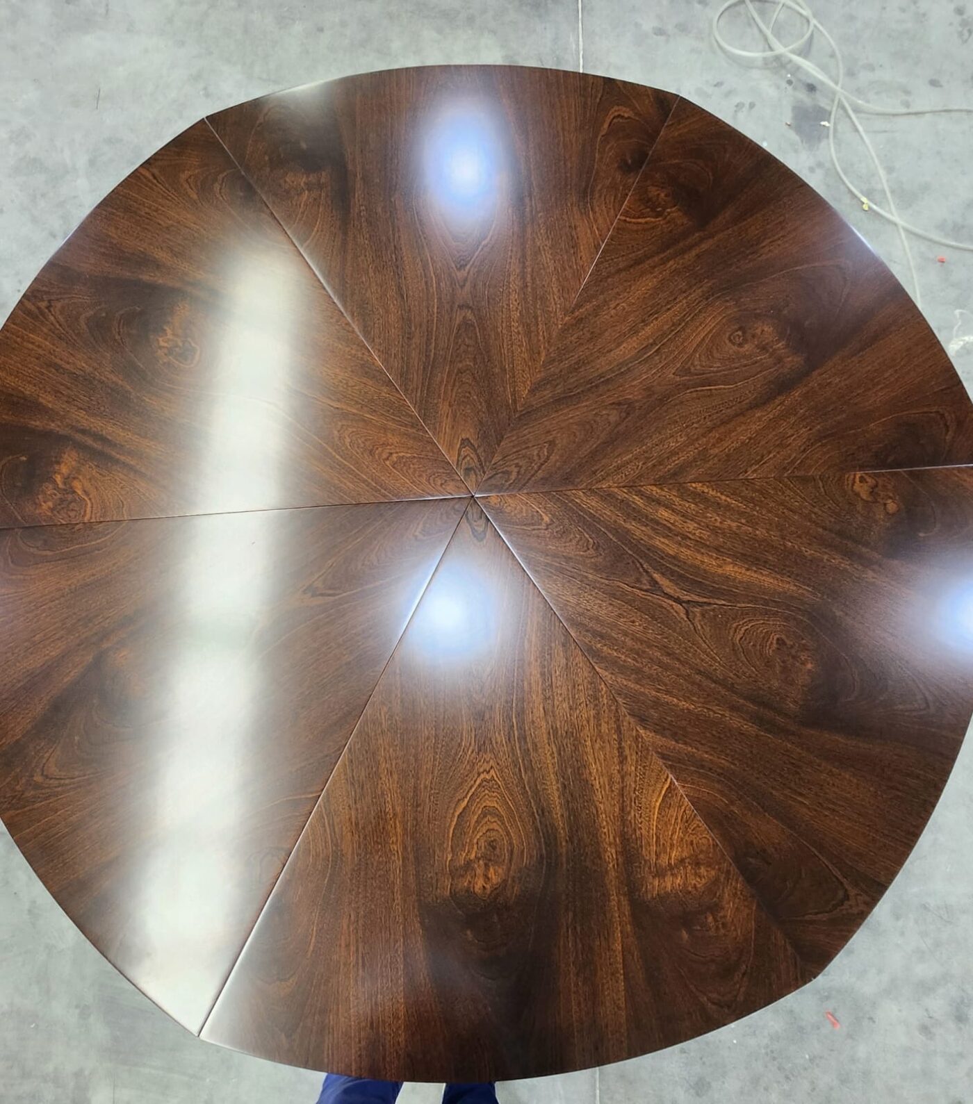 Expandable Round Dining Table, Mahogany Jupe Table w Self-Storing Leaves - Image 18