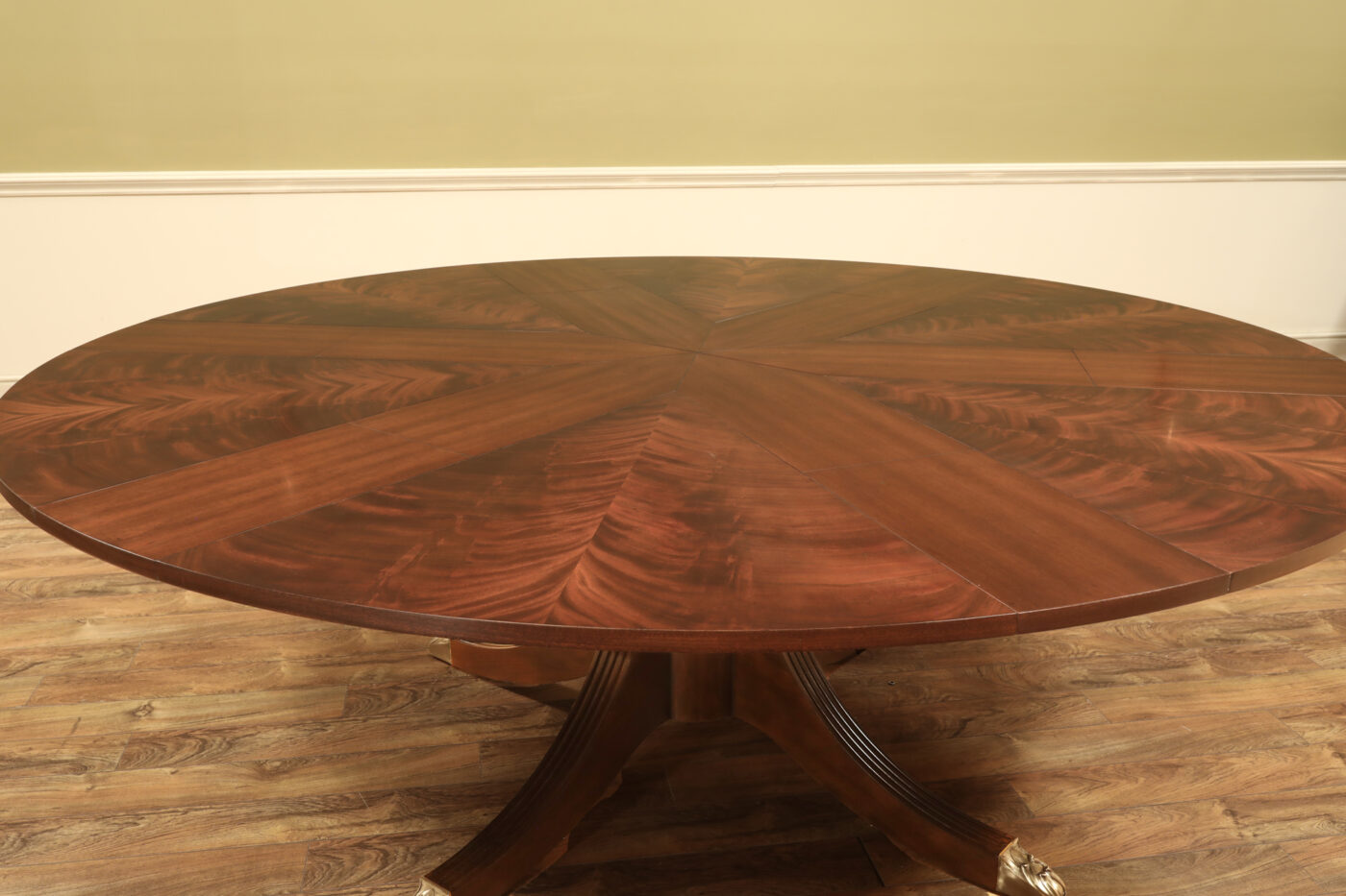 Expandable Round Dining Table, Mahogany Jupe Table w Self-Storing Leaves - Image 3