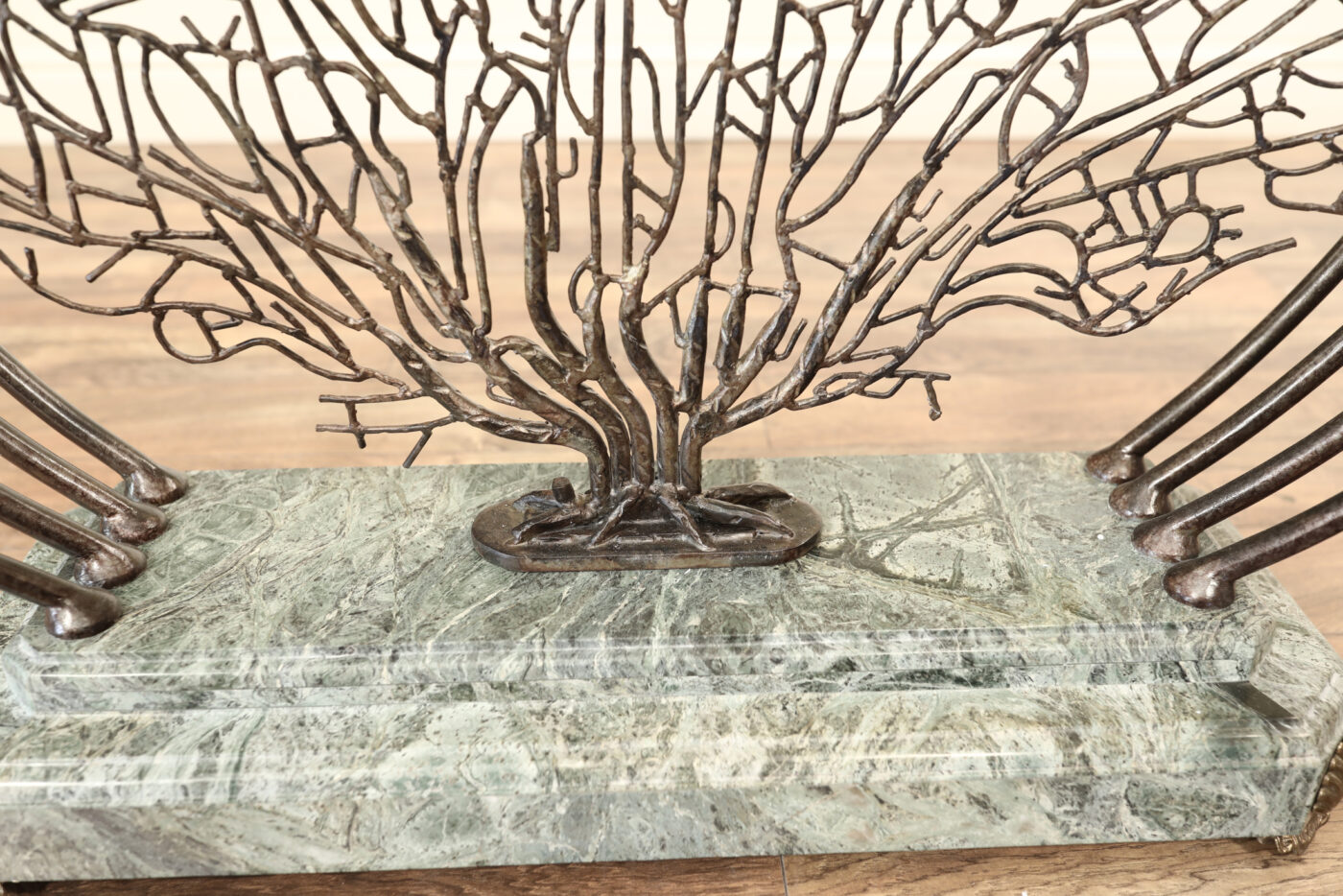 Marble and glass coral console table with sea fan, seahorse and seashell feet - Image 7