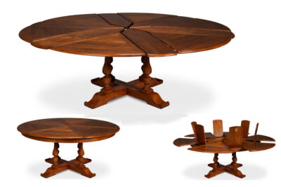 Jupe Table  Turned Legs