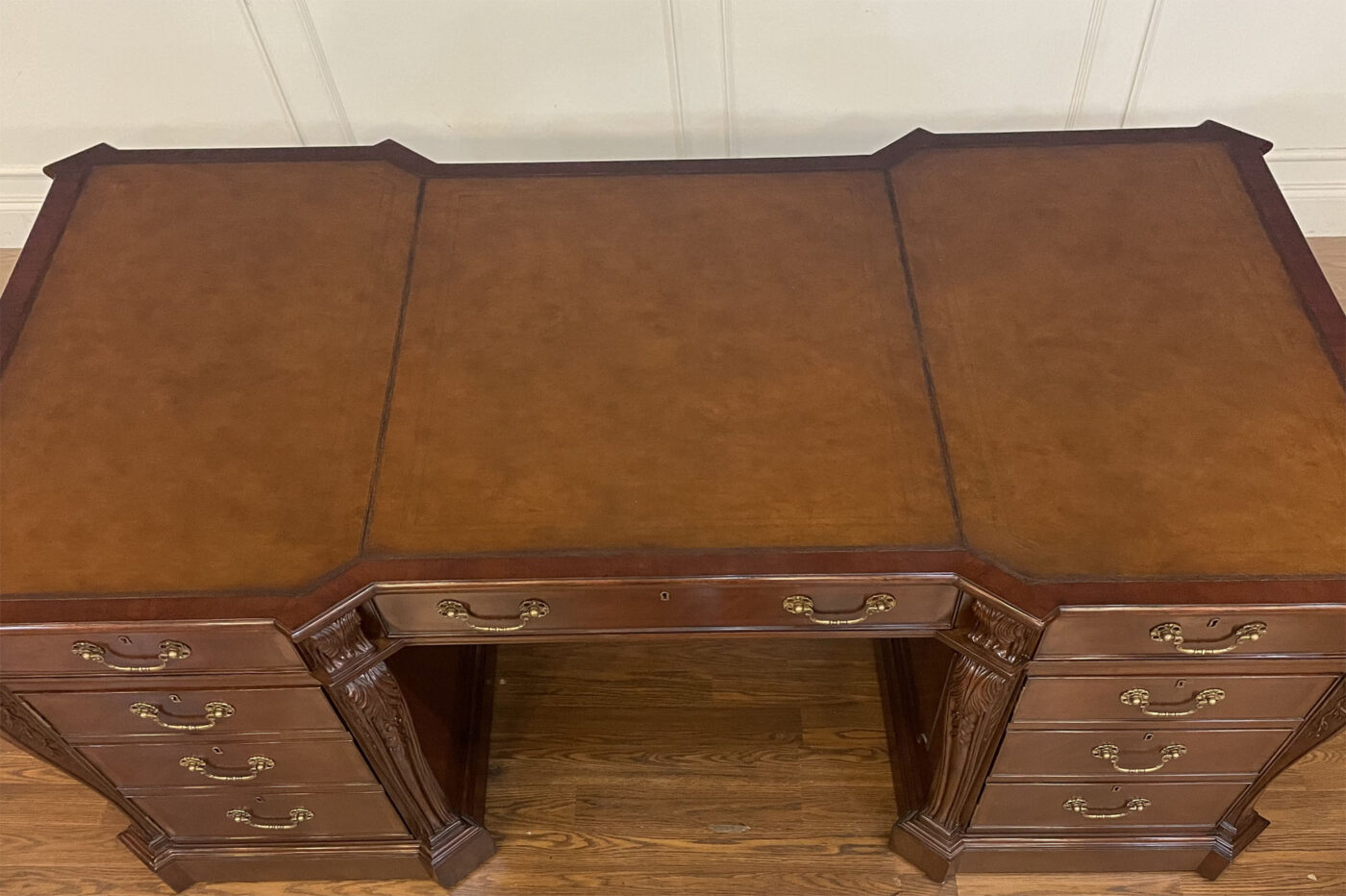 Leather top mahogany partners desk - Image 13