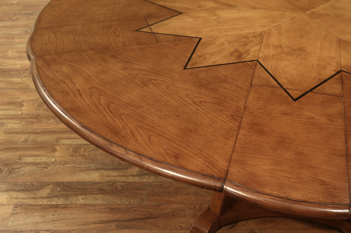 55-70 Arts and Crafts Oak and Pine Jupe Table - Image 5