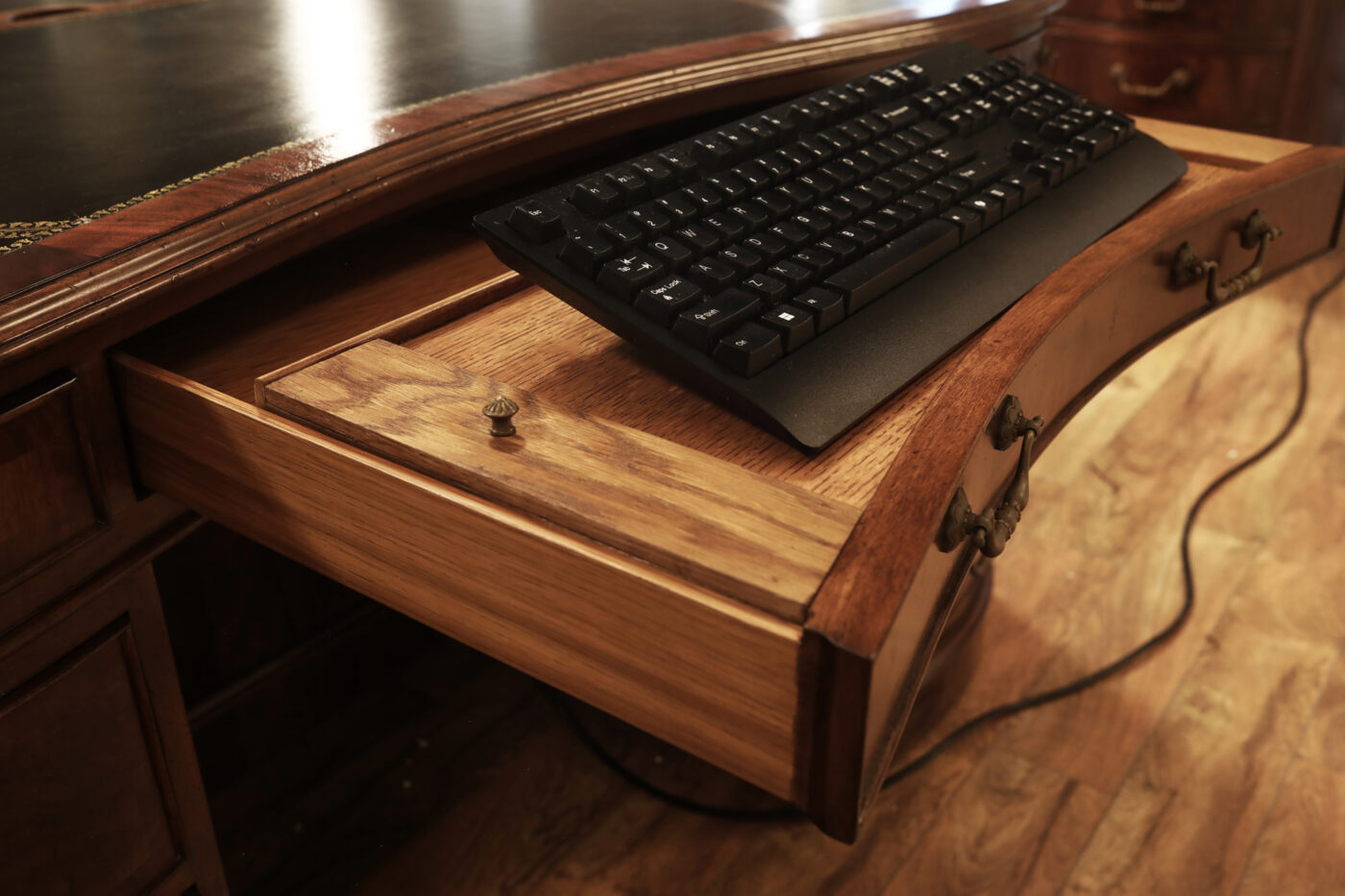 Kidney Shaped Desk with Optional Monitor Lift - Image 11