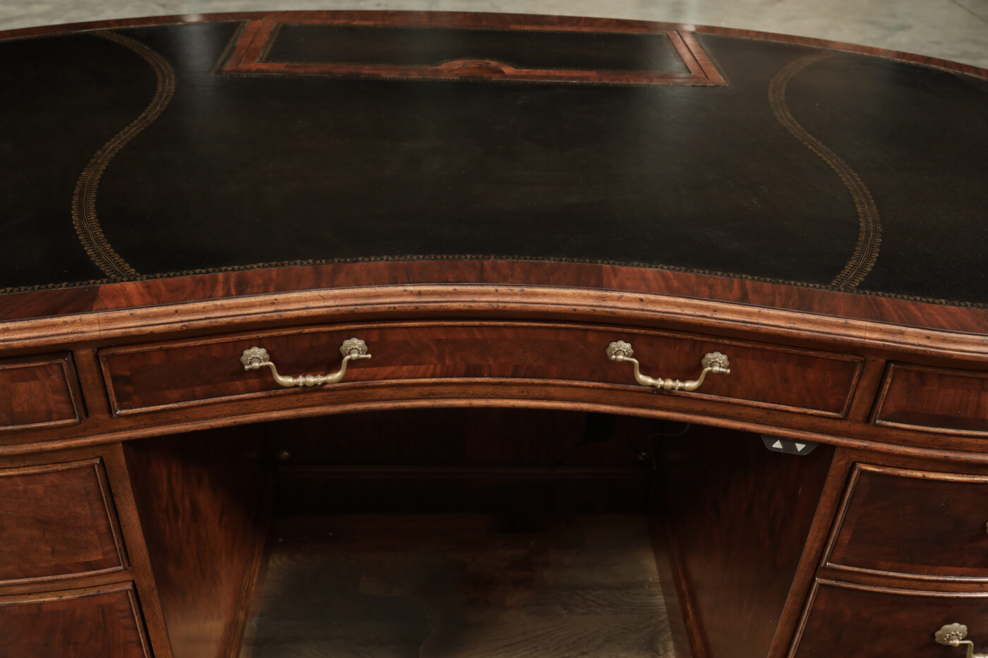 Kidney Shaped Desk with Optional Monitor Lift - Image 8