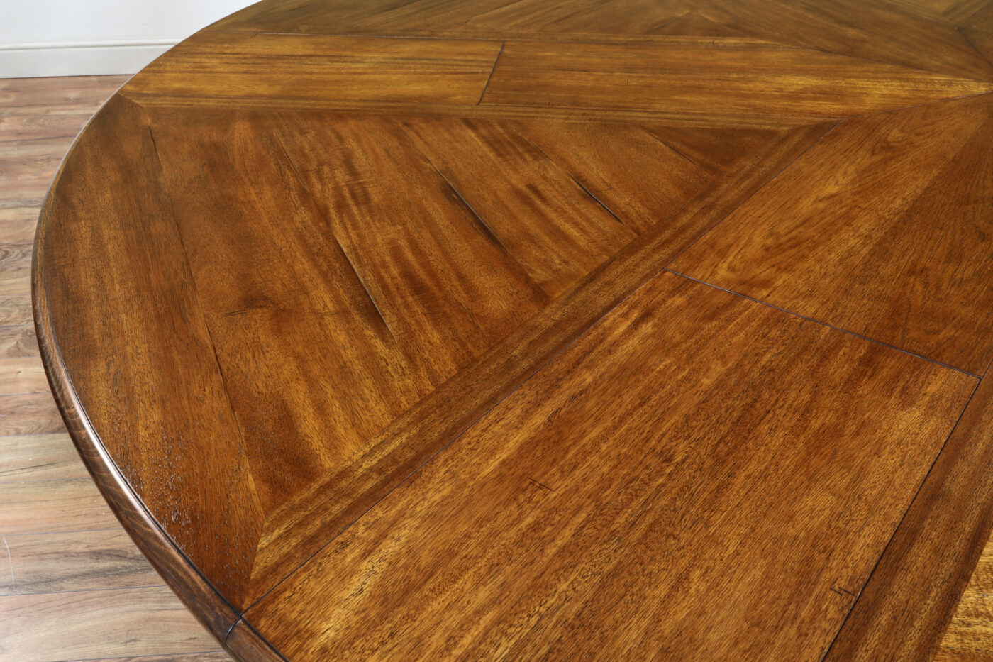 82-100 Country Farm Jupe Table on Single Solid Turned Column Pedestal - Image 11